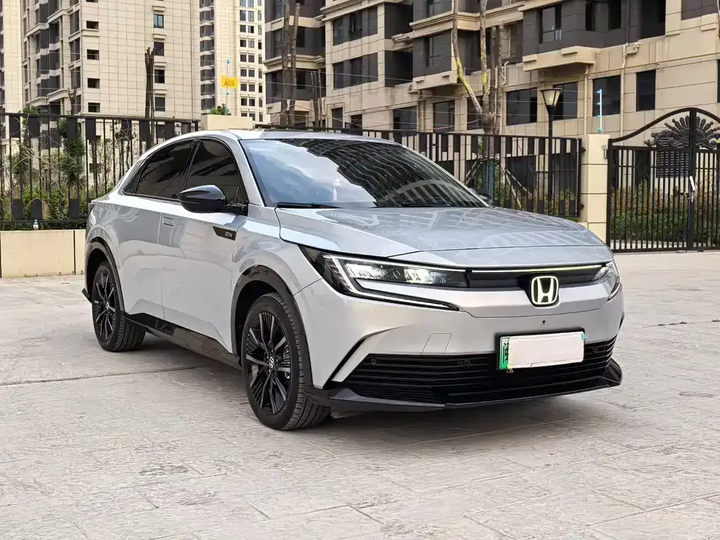 Honda e:NP2 — фото 7