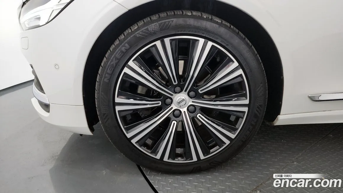 Volvo S90 — фото 4