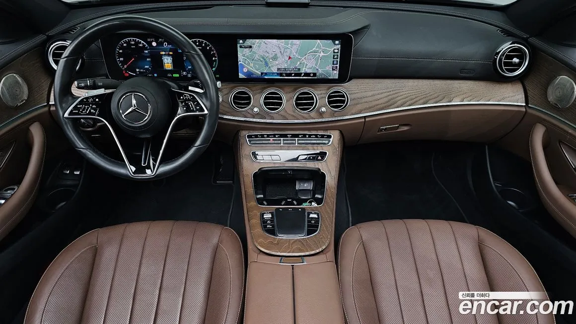 Mercedes-Benz E-Class — фото 10