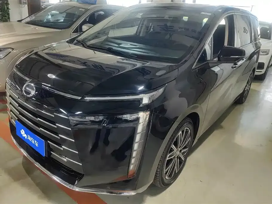 GAC Motor Trumpchi E8 — фото 1