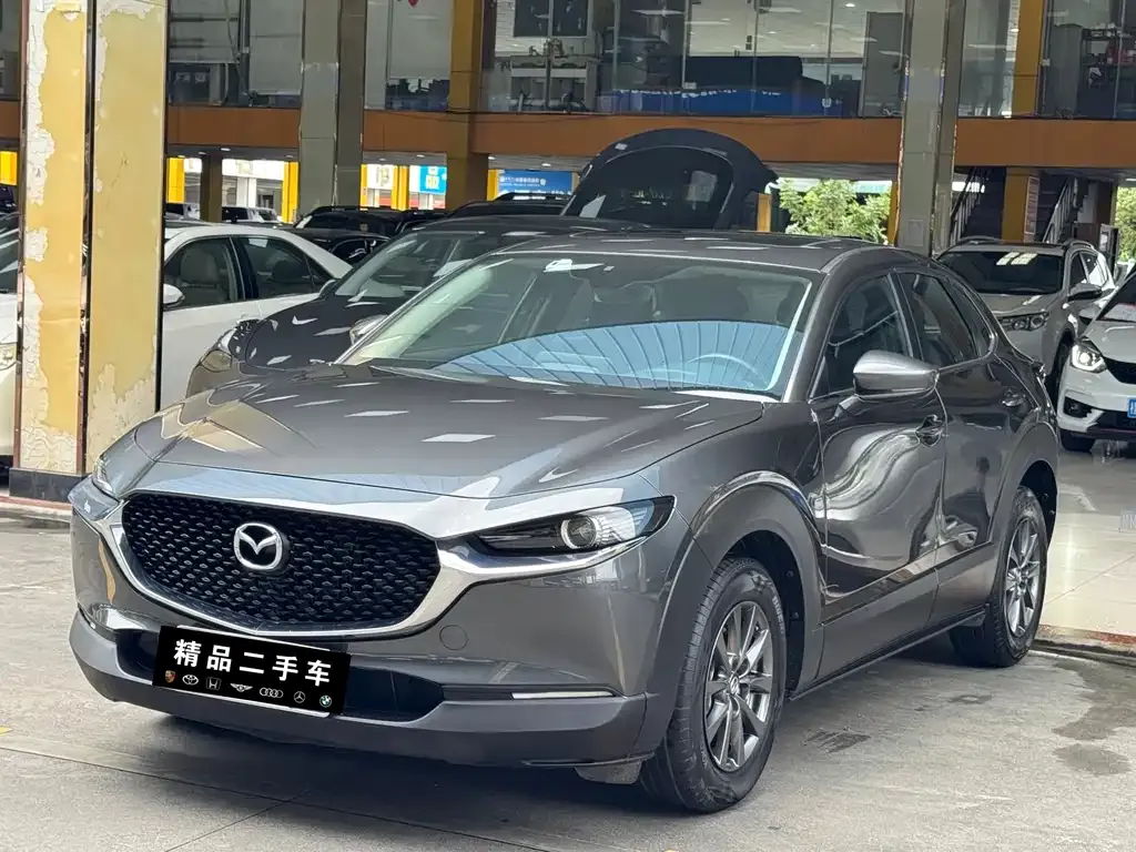 Mazda CX-30 — фото 1