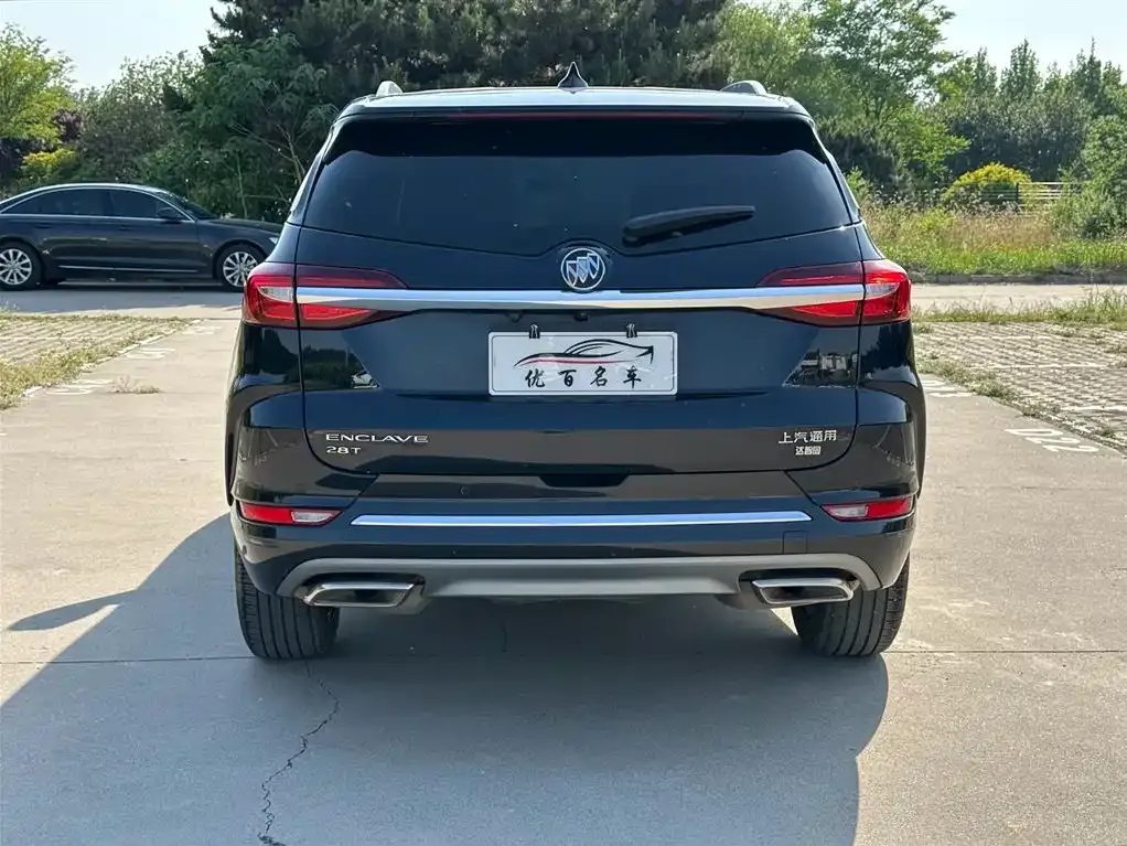 Buick Enclave — фото 6