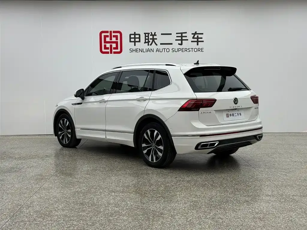 Volkswagen Tiguan L — фото 10