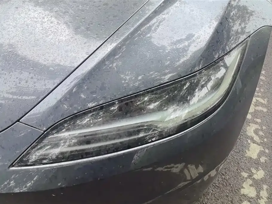 Tesla Model 3 — фото 10