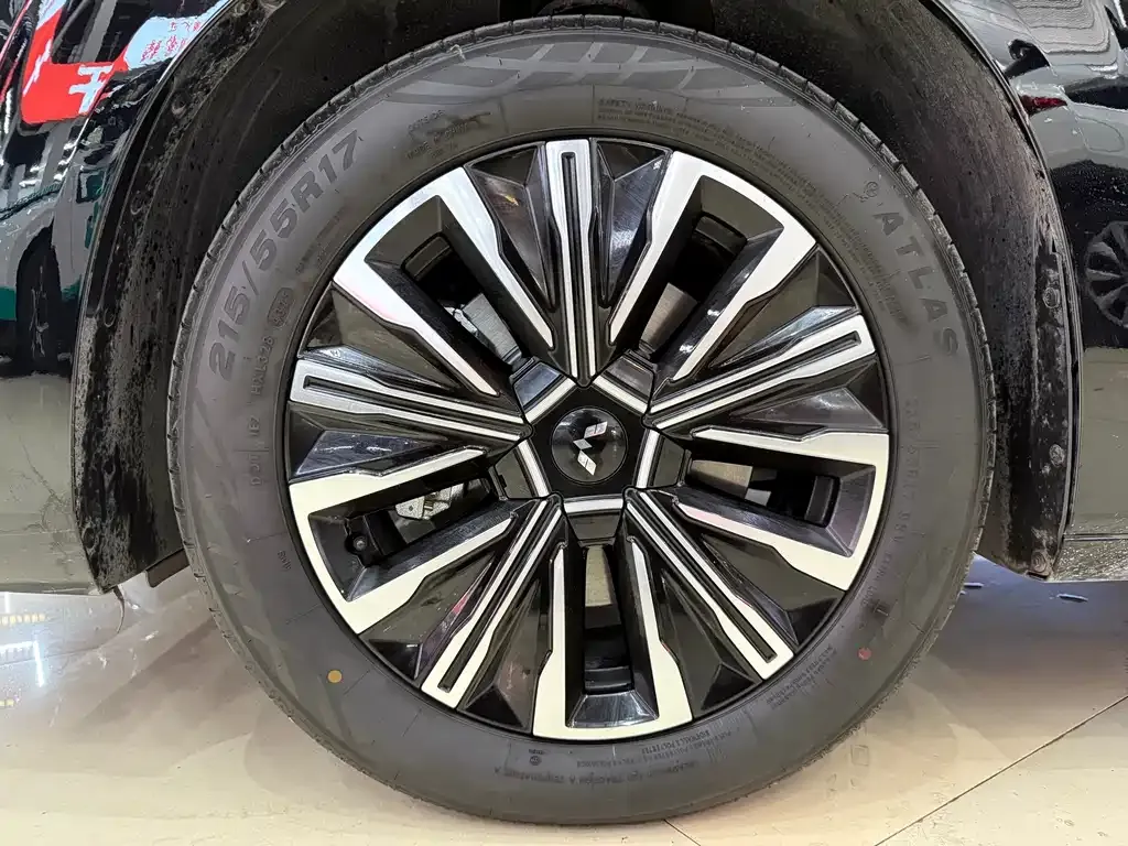 Wuling Starlight 730 New Energy — фото 7