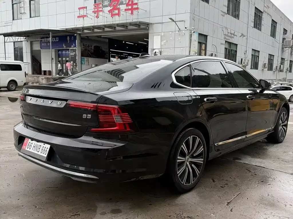 Volvo S90 — фото 9