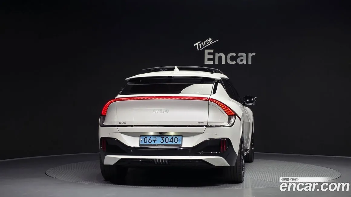 Kia EV6 — фото 10