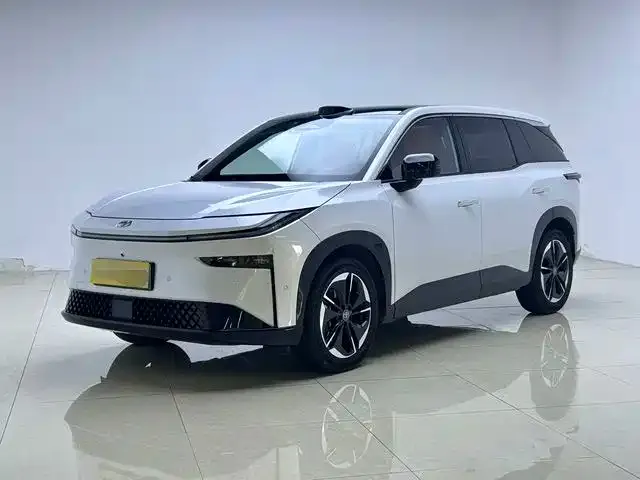 Toyota Platinum 3X — фото 1
