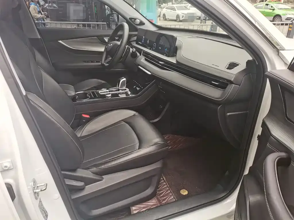 Chery Tiggo 8 PLUS — фото 9