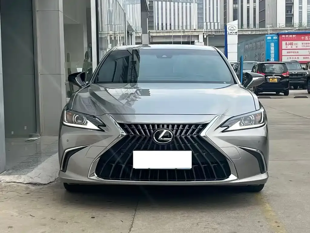 Lexus ES — фото 9