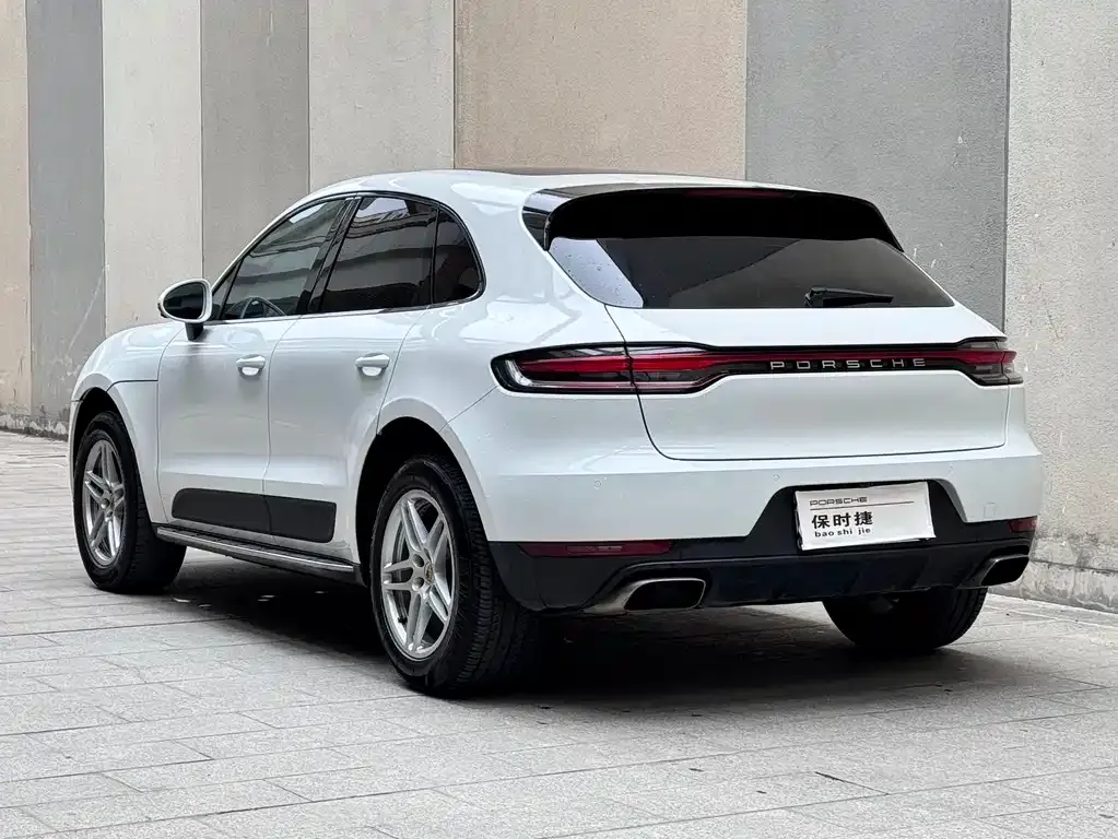 Porsche Macan — фото 9