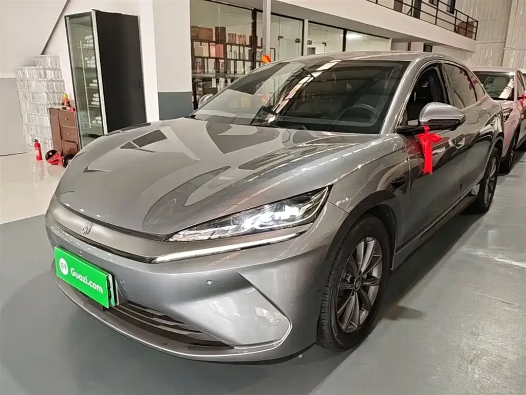 BYD Qin L — фото 9