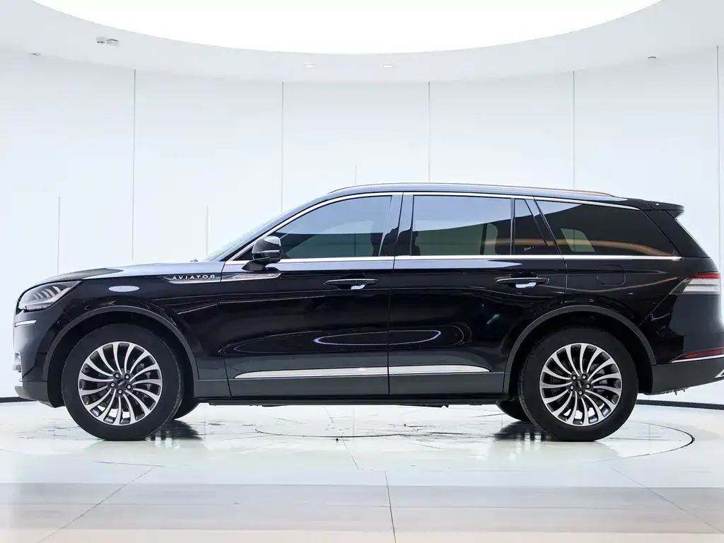 Lincoln Aviator — фото 2