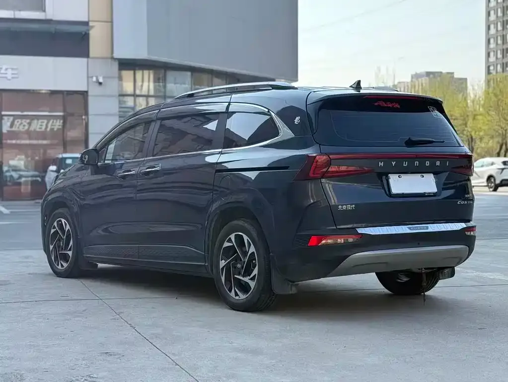 Hyundai Custo — фото 2
