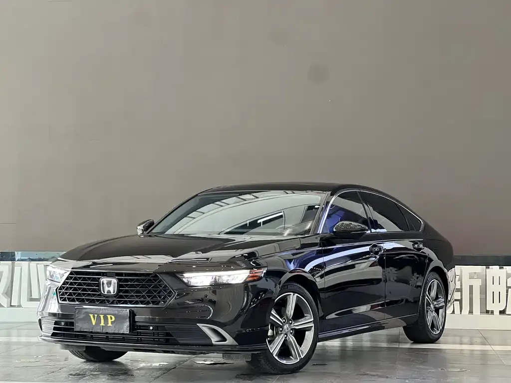 Honda Accord — фото 1