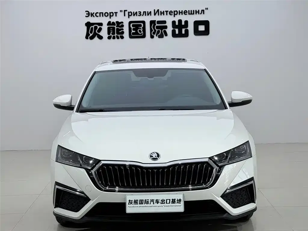 Skoda Octavia — фото 4