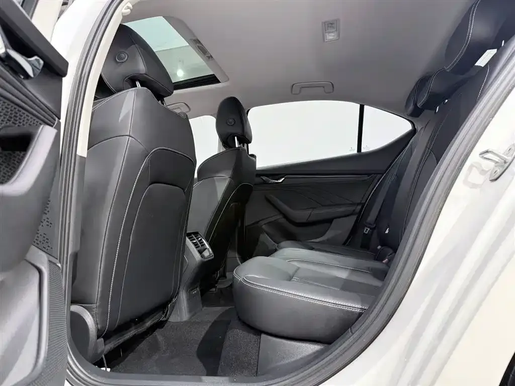 Skoda Octavia — фото 3