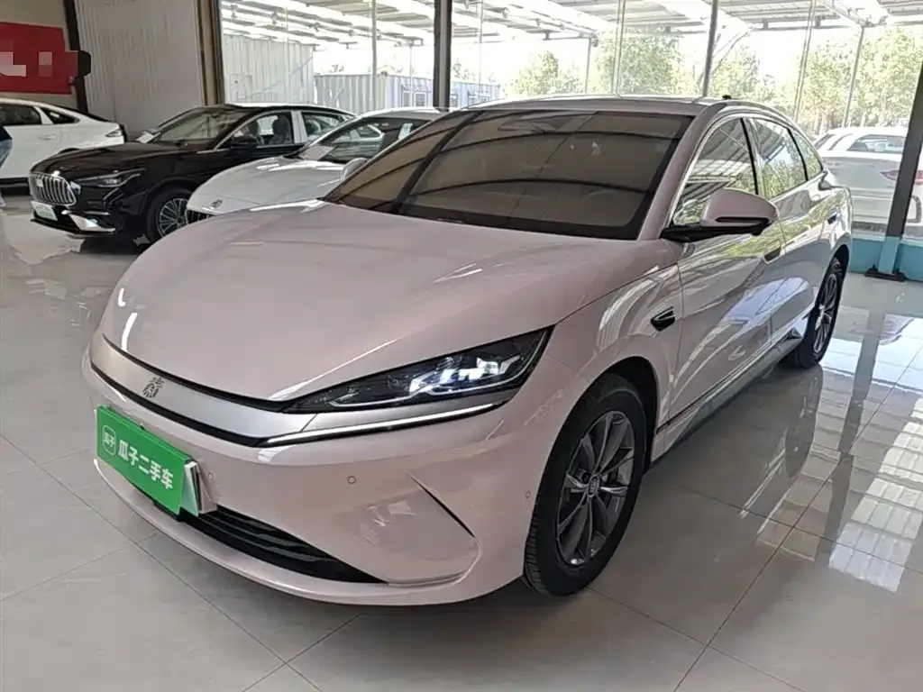 BYD Qin L — фото 10
