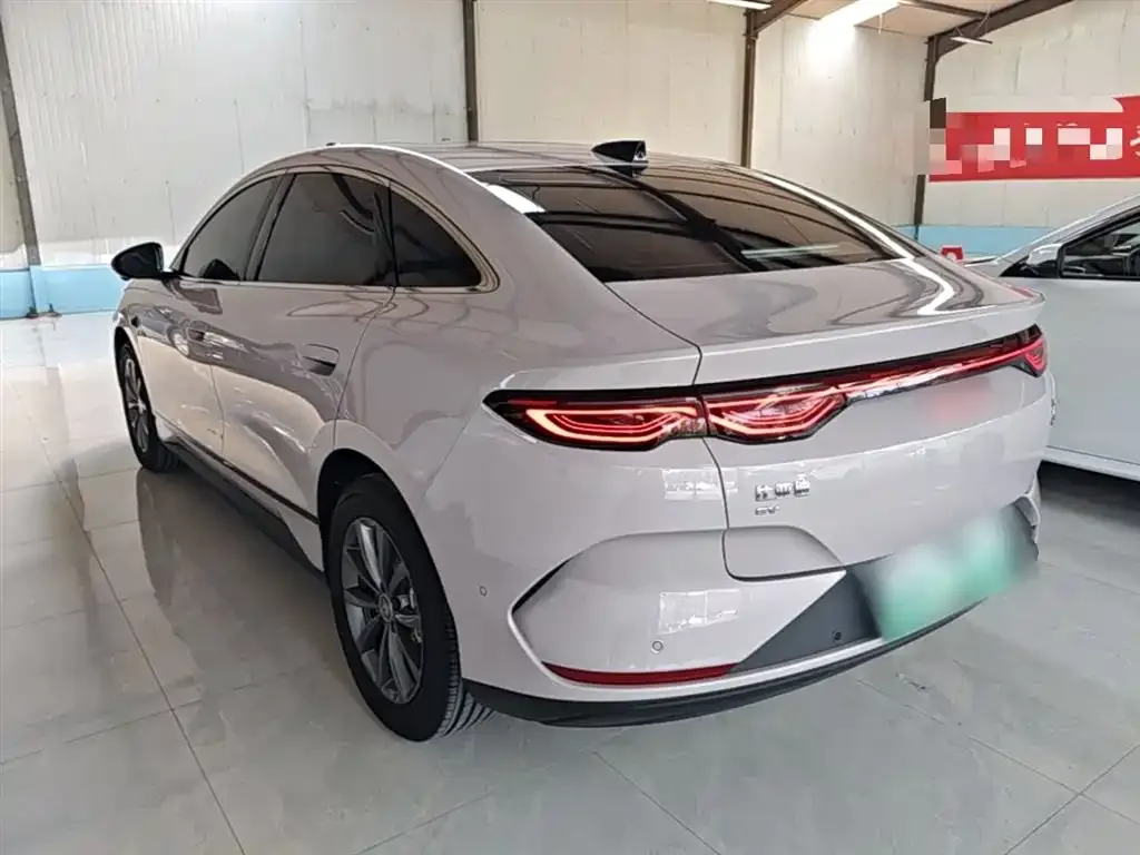 BYD Qin L — фото 2