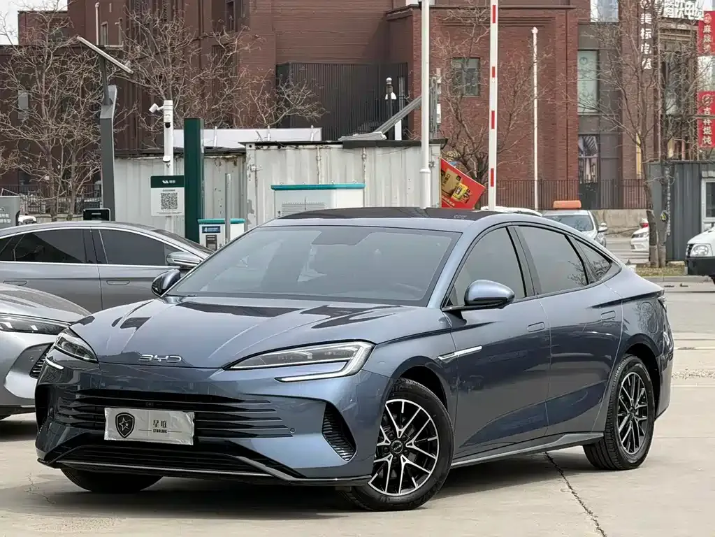 BYD Seal — фото 1