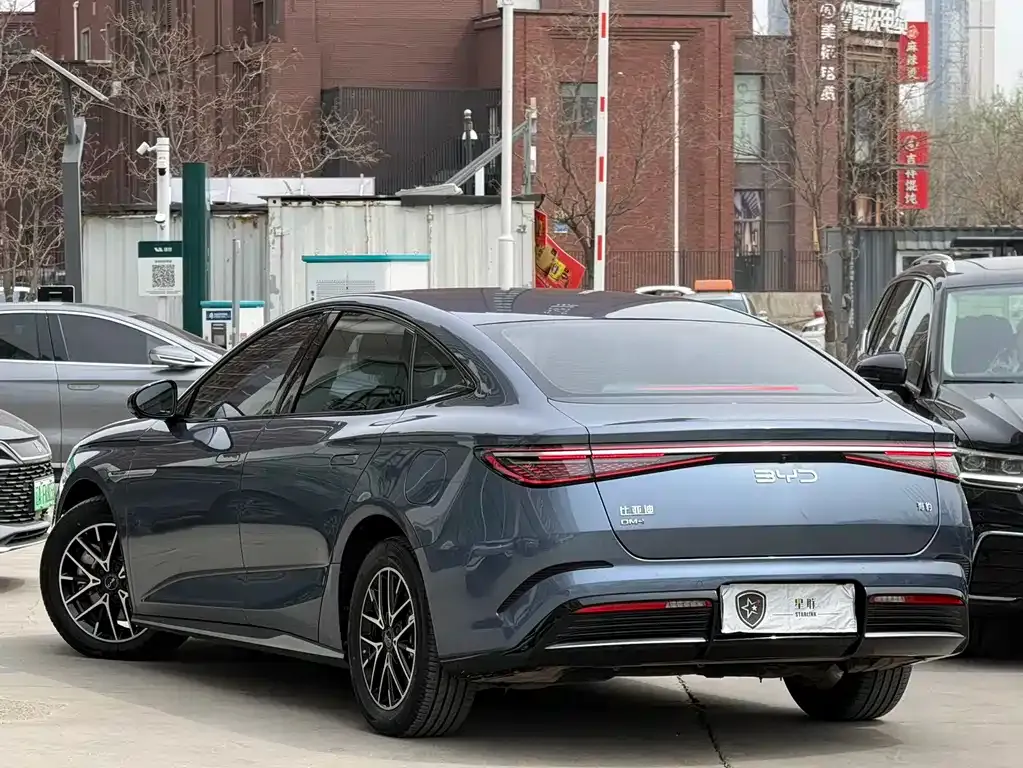 BYD Seal — фото 7