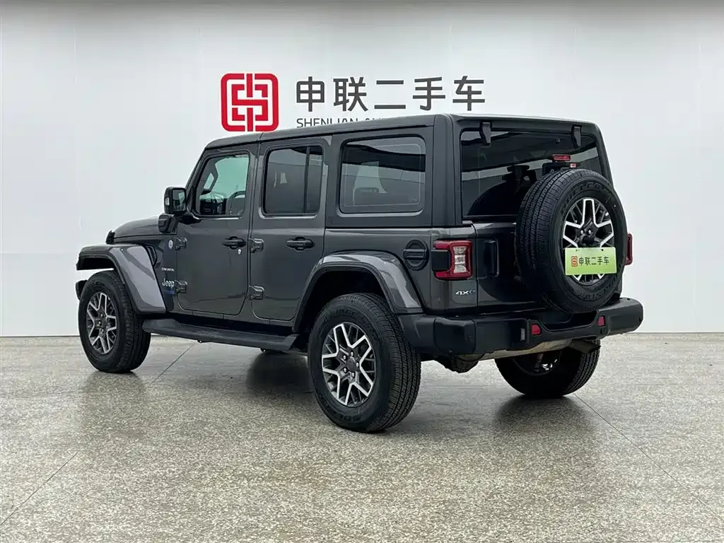 Jeep Wrangler PHEV — фото 10