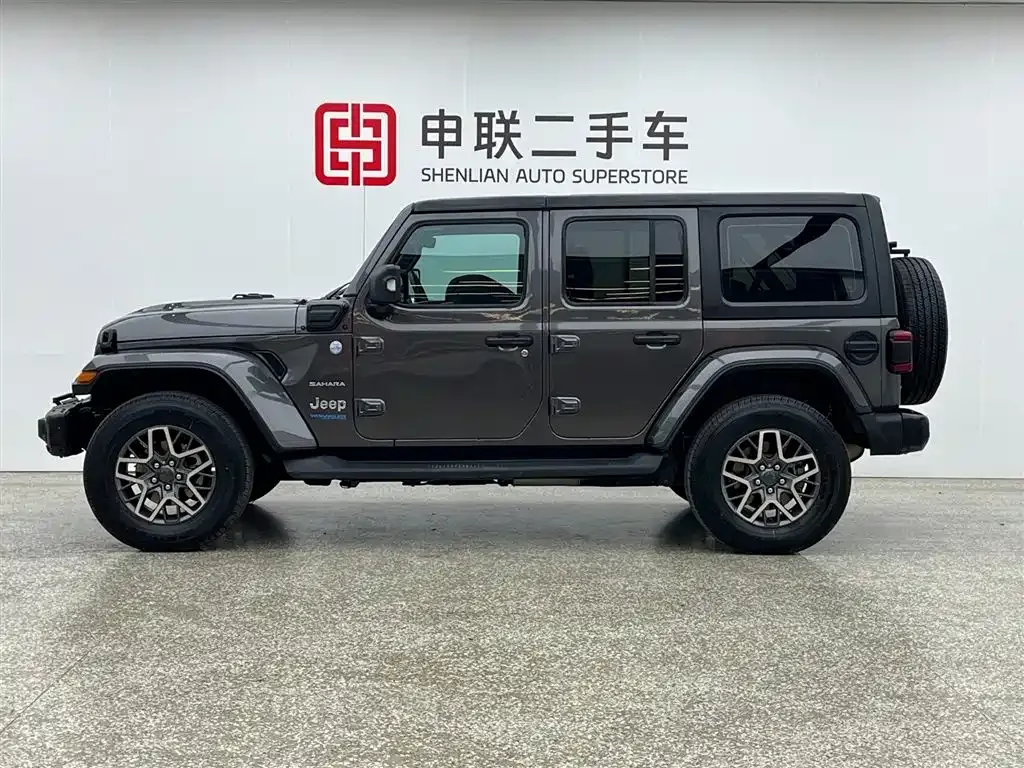 Jeep Wrangler PHEV — фото 3