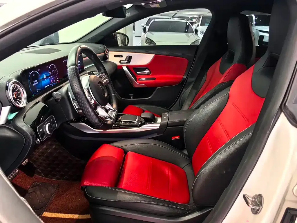 Mercedes-Benz CLA AMG — фото 5