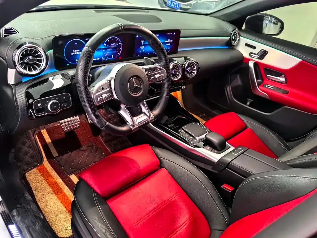 Mercedes-Benz CLA AMG — фото 8