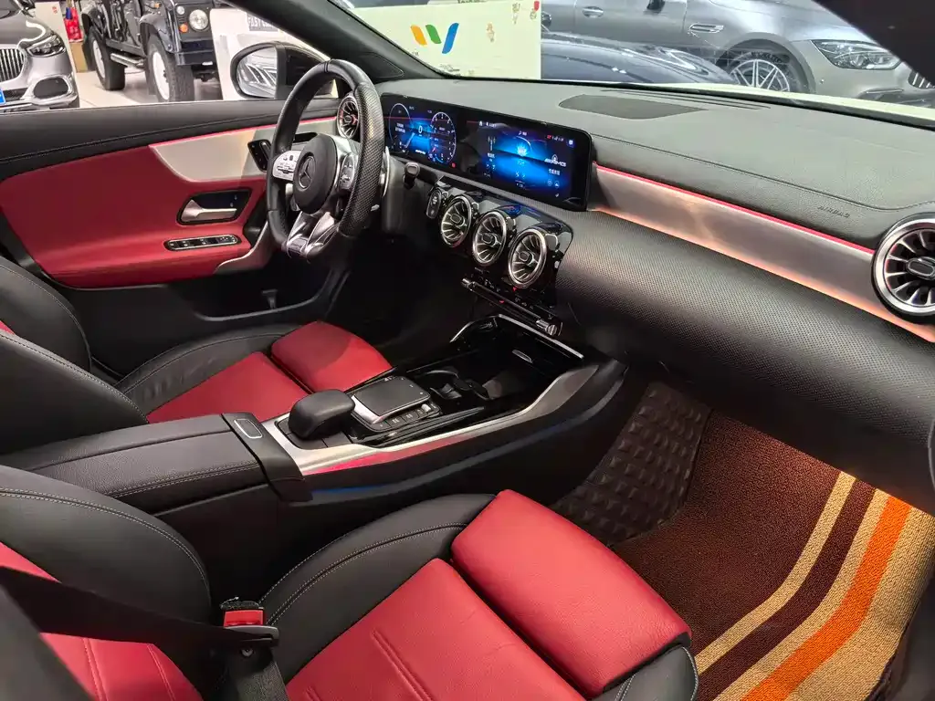 Mercedes-Benz CLA AMG — фото 9