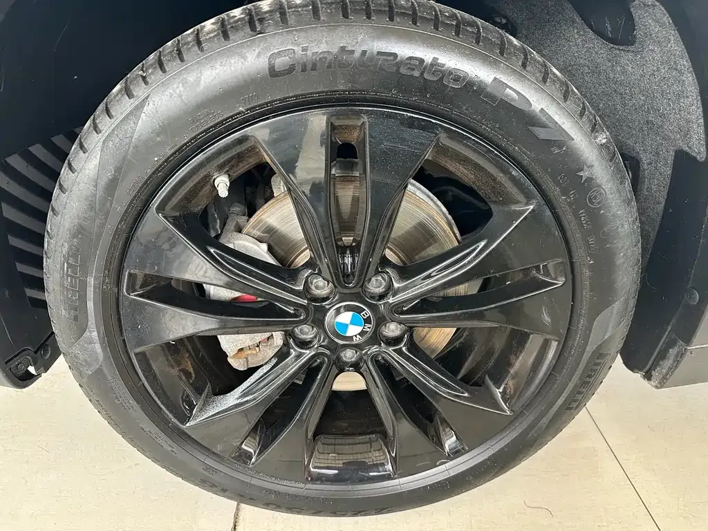 BMW X1 — фото 6