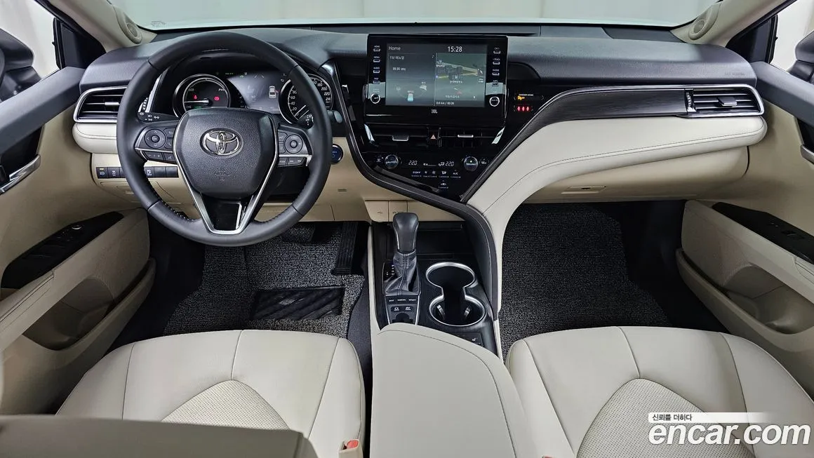 Toyota Camry — фото 8