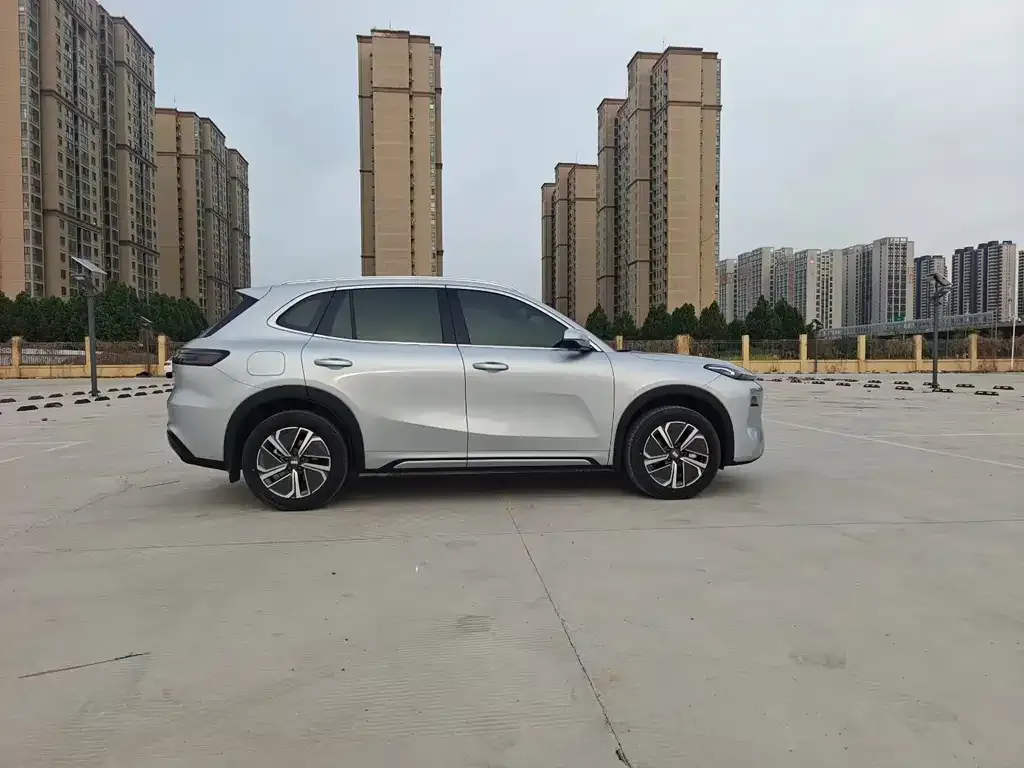 Geely Galaxy Xingjian 7 — фото 8