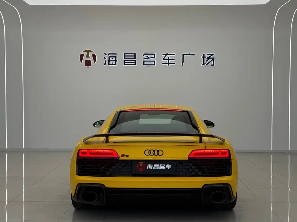 Audi R8 — фото 2