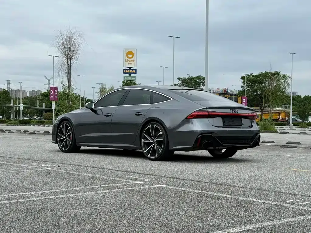 Audi A7 — фото 2