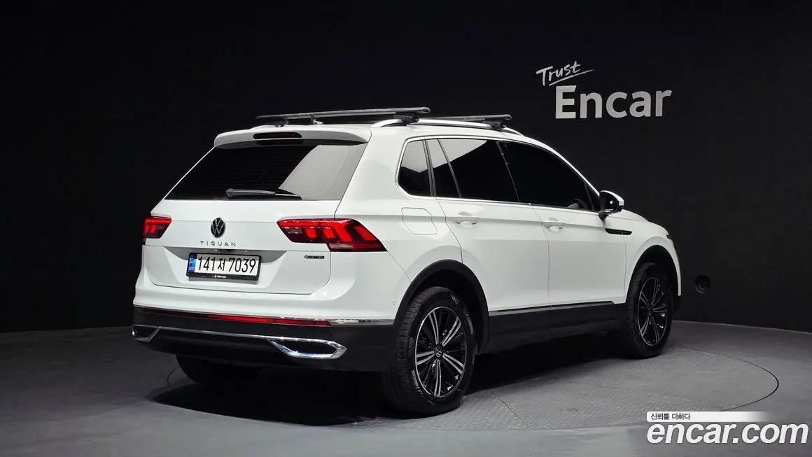 Volkswagen Tiguan — фото 3