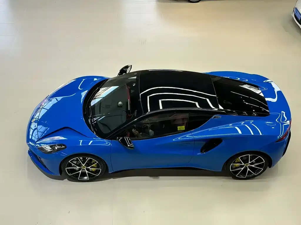 Lotus Emira — фото 2
