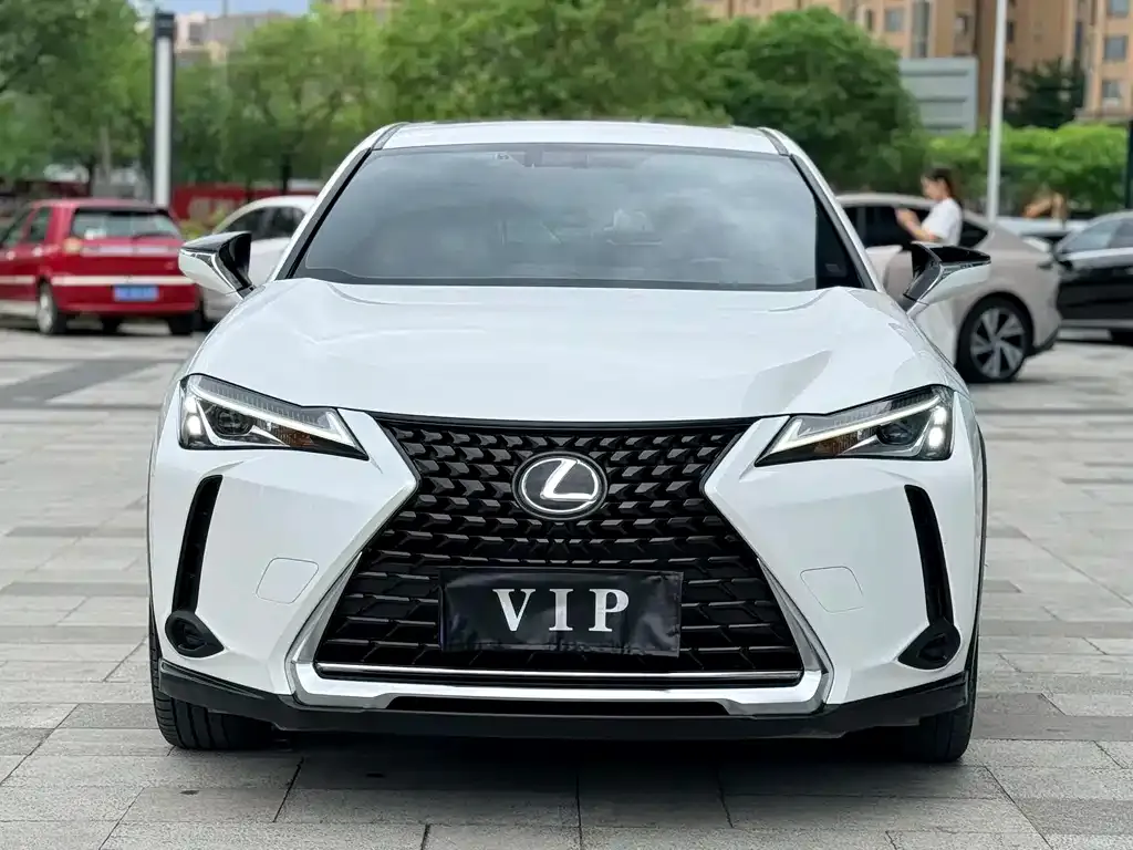 Lexus UX — фото 7