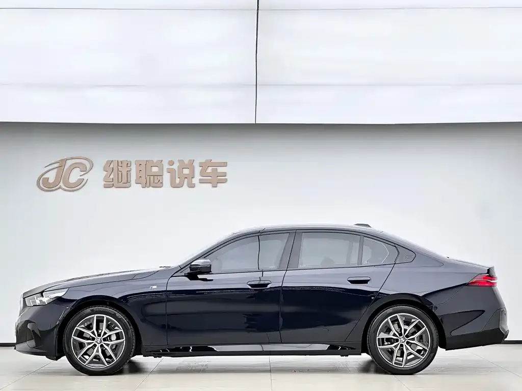 BMW 5 Series (Import) — фото 8