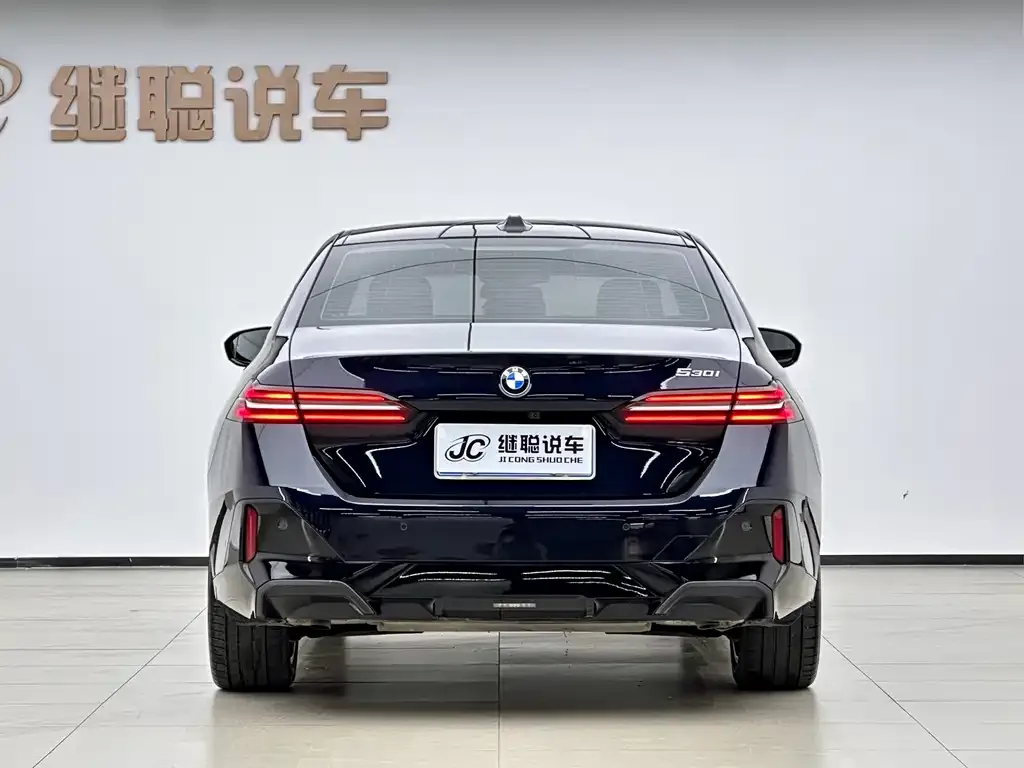 BMW 5 Series (Import) — фото 3