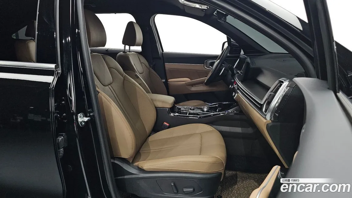 Kia Sorento — фото 10