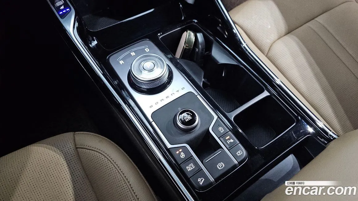 Kia Sorento — фото 9