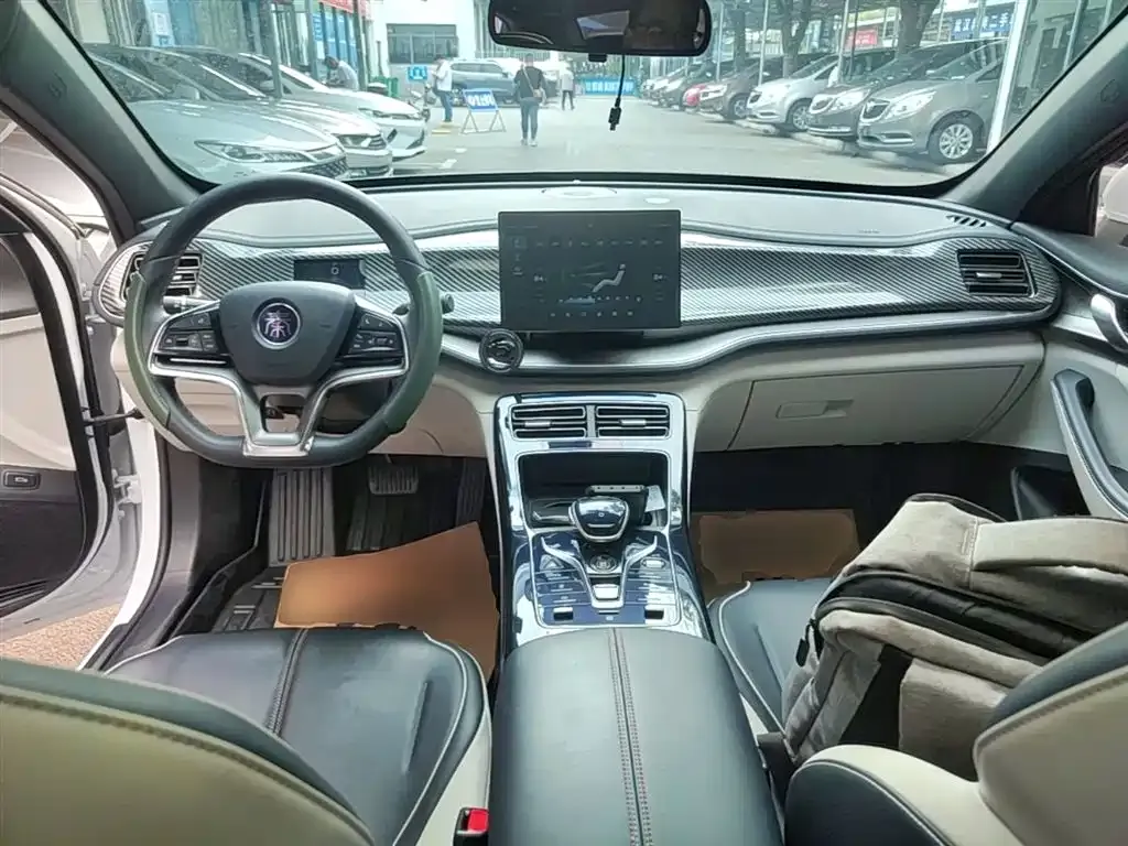 BYD Qin PLUS — фото 10