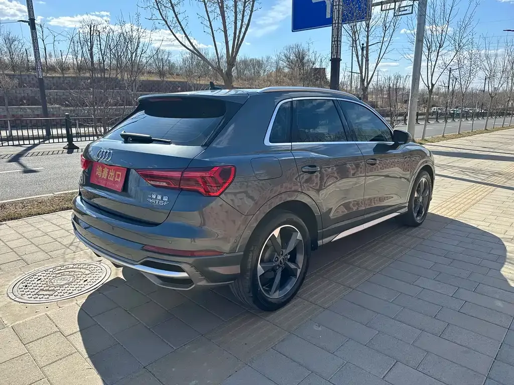 Audi Q3 — фото 4