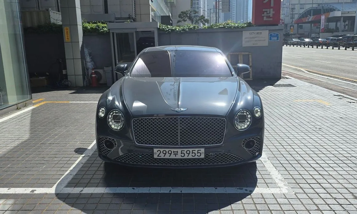 Bentley Continental — фото 7