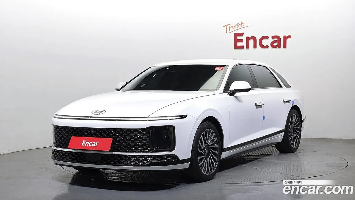 Hyundai Grandeur — фото 1