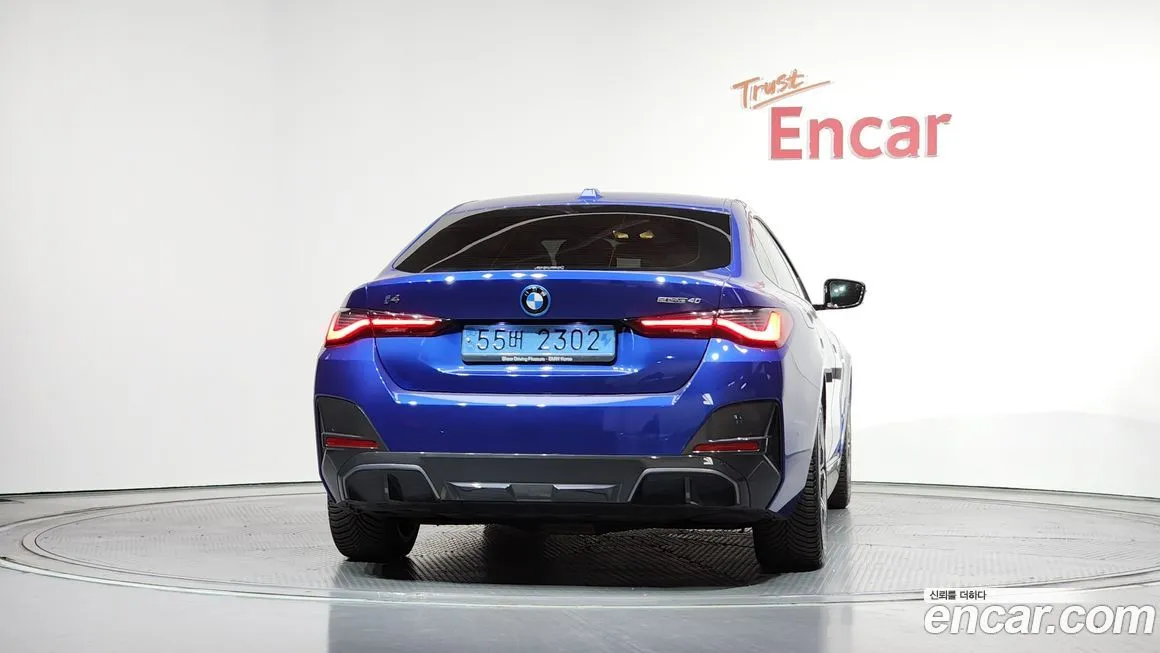 BMW i4 — фото 4