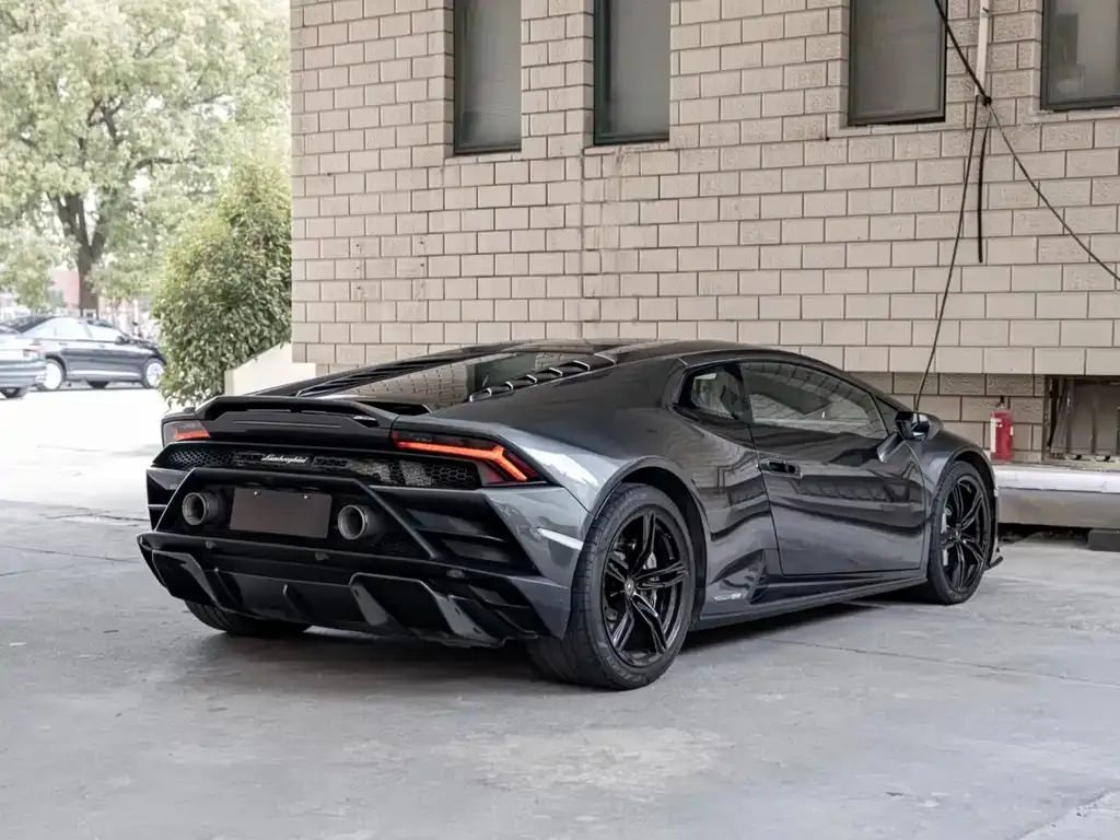 Lamborghini Huracan — фото 2