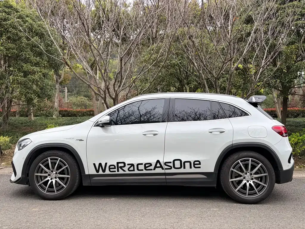 Mercedes-Benz GLA AMG — фото 9