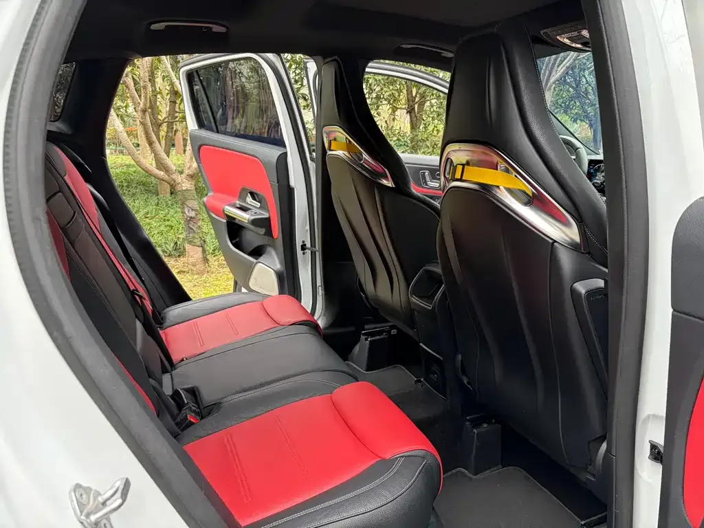 Mercedes-Benz GLA AMG — фото 2